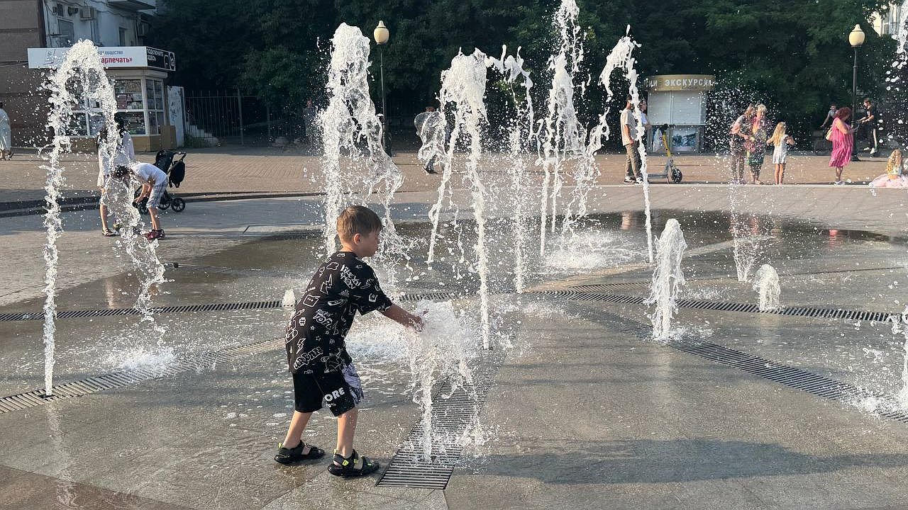 Главная картинка новости: Африканское тепло в Новороссийске: горожан ждут летние +25 градусов