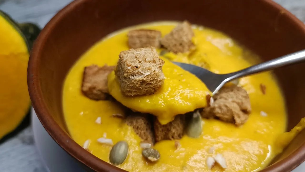 Главная картинка новости: Шесть лет назад я попробовала тыквенный суп: с тех пор готовлю его каждую осень