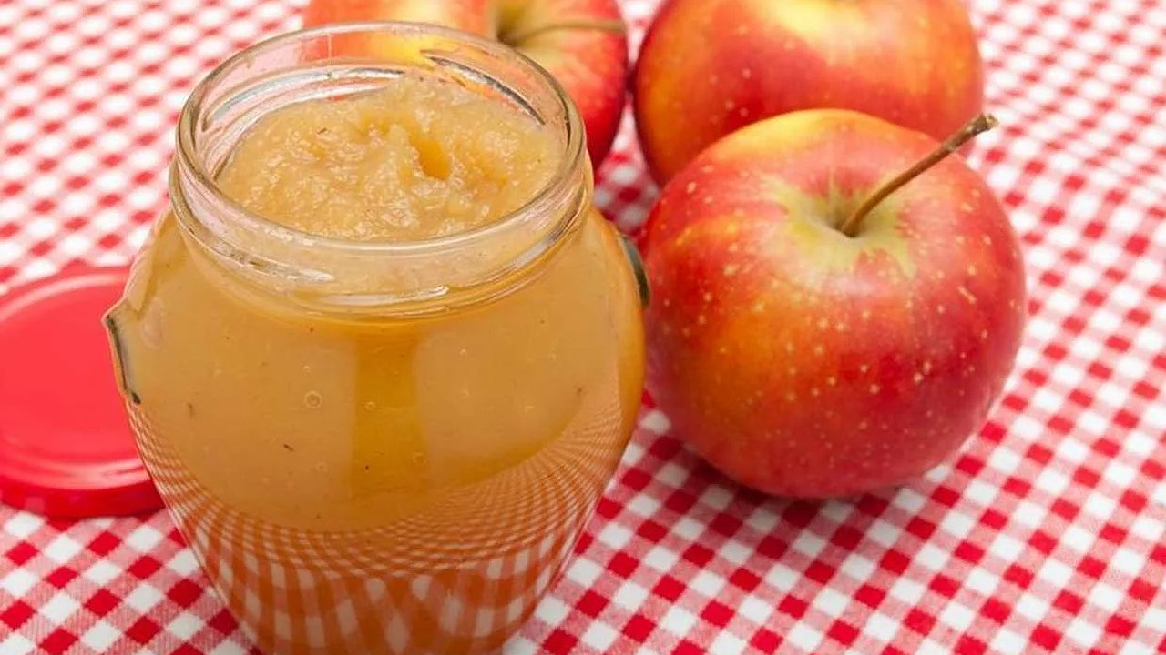 Главная картинка новости: Варенье больше не варю: моя идеальная яблочная начинка на зиму в банках - не растекается в пирогах, не разваренная как в шарлотке