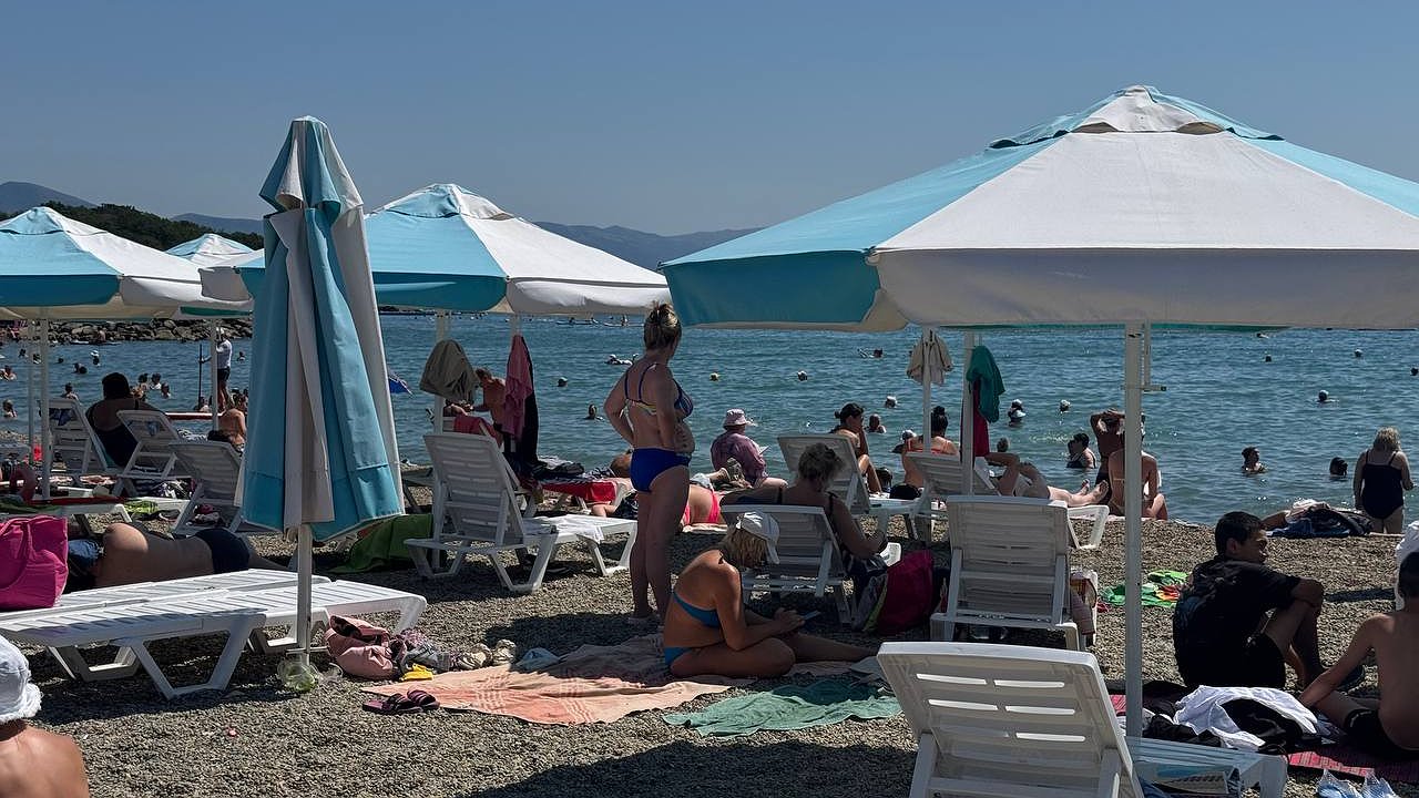 Главная картинка новости: Не Египет и не Турция: россияне массово выбирают новый курорт на осенние каникулы - едем всей семьей уже в октябре