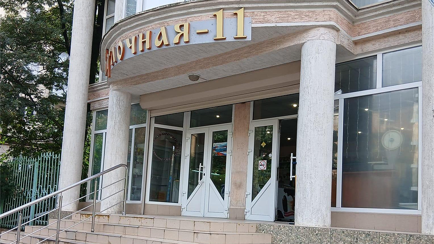 Главная картинка новости: В Новороссийске снова работает знаменитая булочная с печным отоплением: горожане делятся радостью