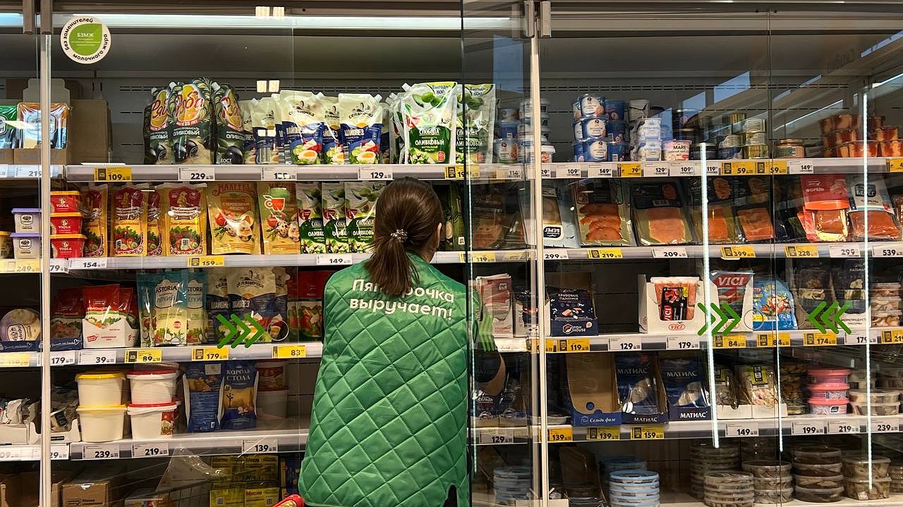 Главная картинка новости: Подруга из «Пятёрочки» раскрыла 4 хитрые ловушки, которые заставляют нас покупать лишнее