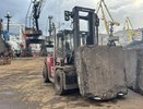ЧП в порту: в Новороссийске автопогрузчик сбил женщину
