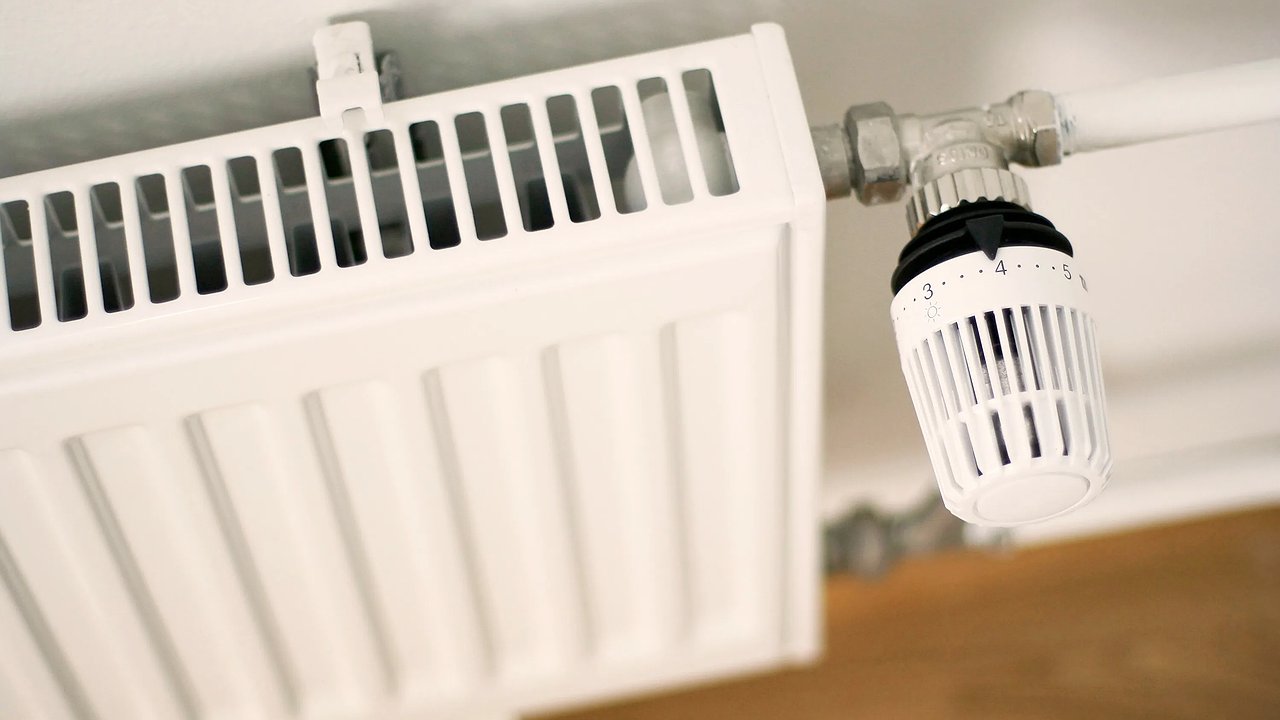 Главная картинка новости: Новороссийск переходит на заявочную систему отопления: как подать заявку на включение тепла