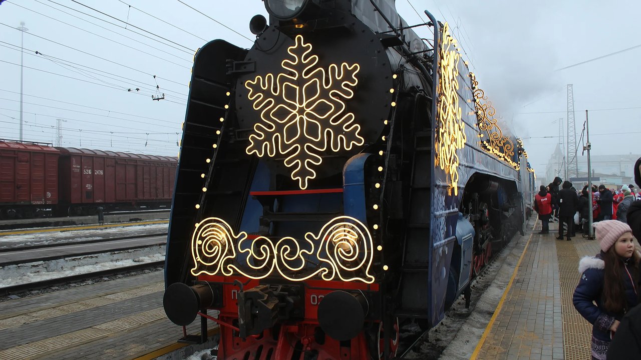 Главная картинка новости: Поезд «Зимняя сказка» запустят из Минеральных Вод в Великий Устюг через Краснодар