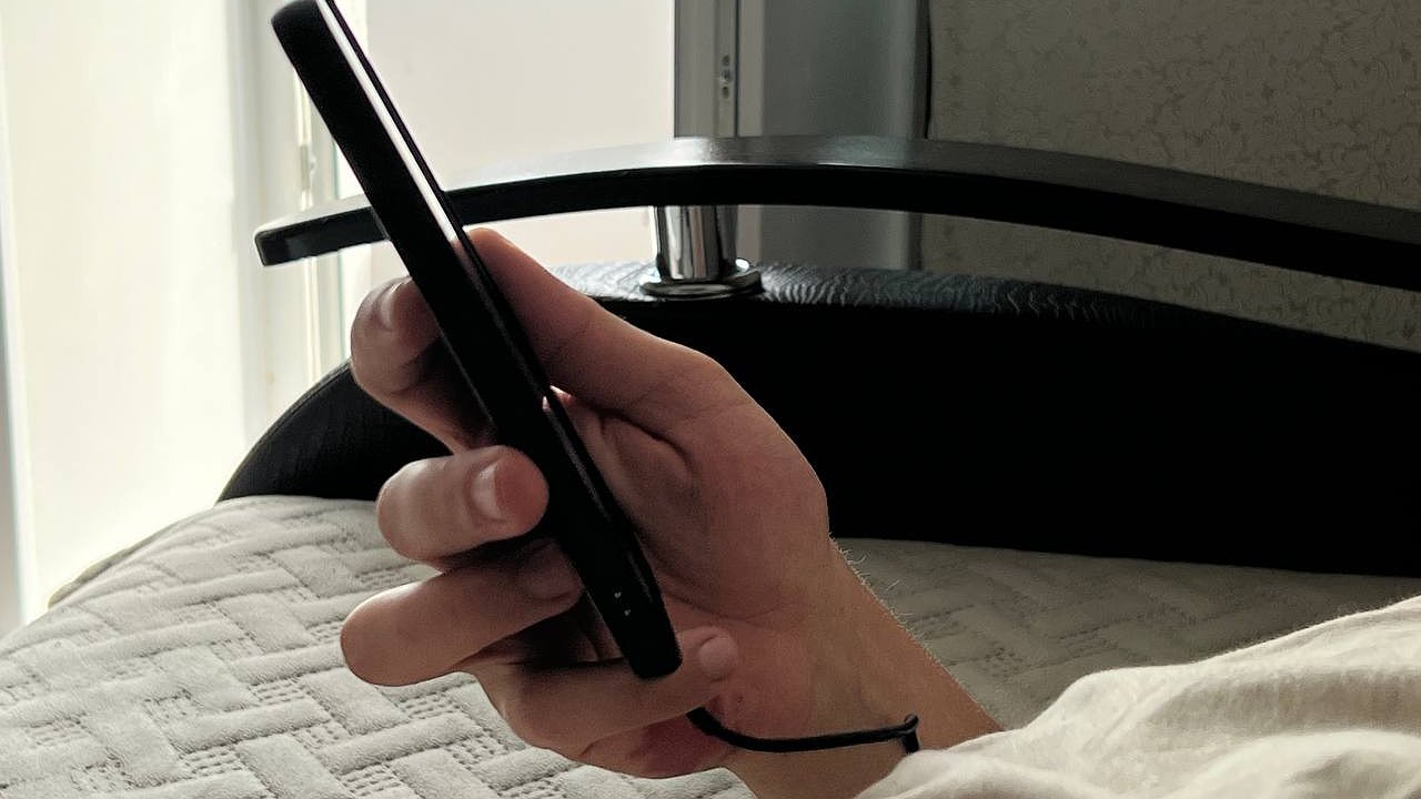 Главная картинка новости: Как вести себя с телефонными мошенниками: 5 фраз, после которых они сами повесят трубку