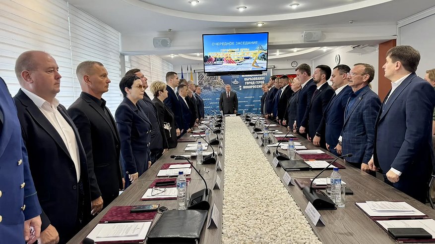 Главная картинка новости: Историческое решение: Дума Новороссийска единогласно утвердила миллиардную программу модернизации Водоканала