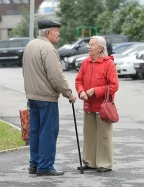«Теперь придется делиться данными»: одиноких пенсионеров ждет новый эксперимент