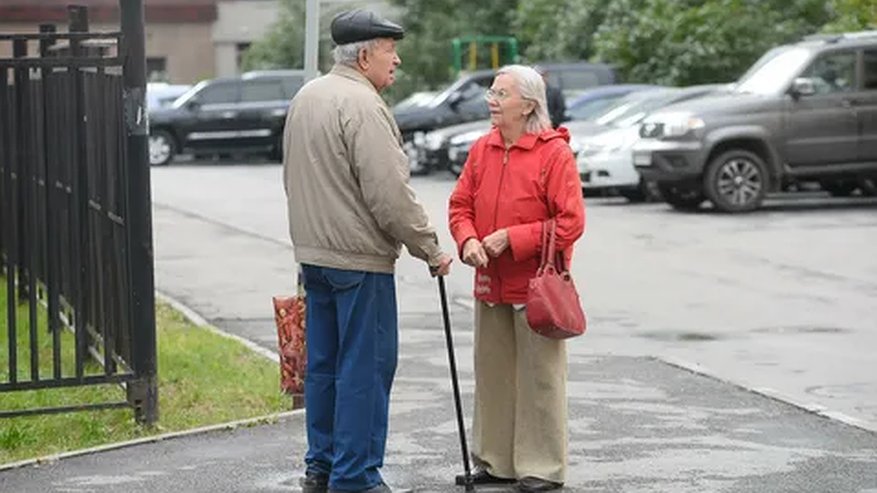 Главная картинка новости: «Теперь придется делиться данными»: одиноких пенсионеров ждет новый эксперимент