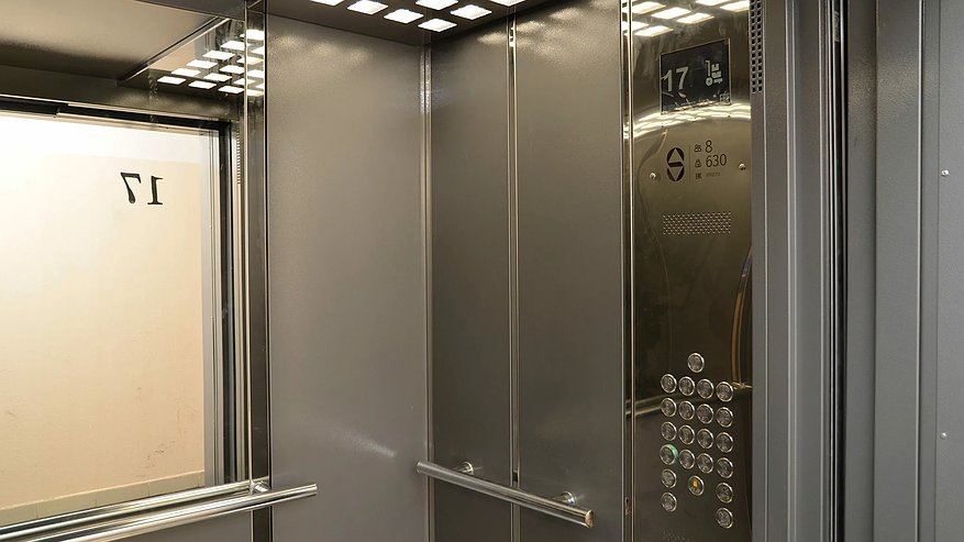 Главная картинка новости: Новороссийск вошел в число лидеров по оснащению умными лифтами с искусственным интеллектом