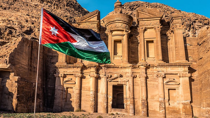 Главная картинка новости: Виза отменяется: с 13 декабря Россия и Иордания переходят на безвизовый режим