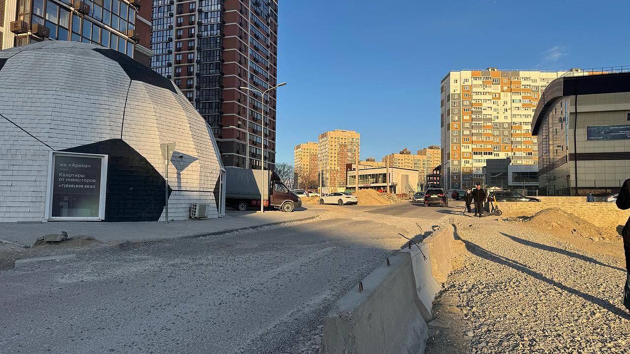 Главная картинка новости: Улица Котанова в Новороссийске преобразится: что изменится и когда начнутся работы