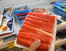 Из чего на самом деле делают крабовые палочки и стоит ли их есть: скрытые опасности