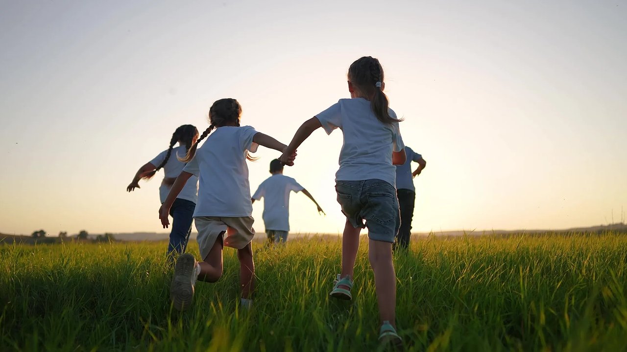 Главная картинка новости: Родители Новороссийска в шоке: детский омбудсмен предложила сократить летние каникулы до двух месяцев