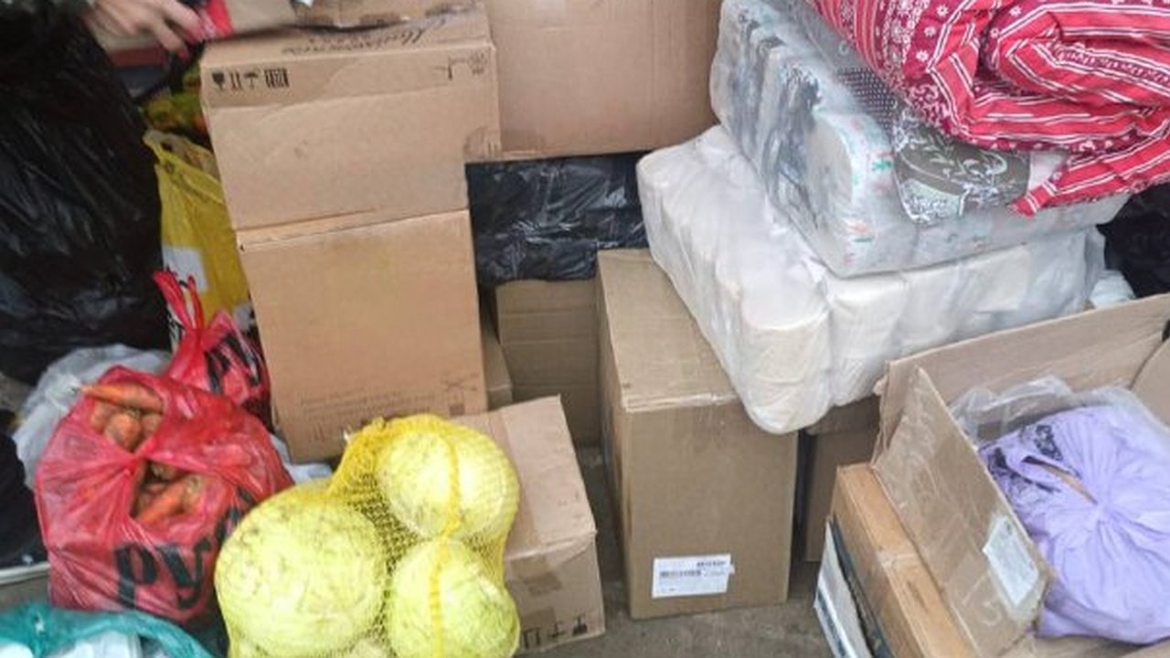 Главная картинка новости: Новороссийские спасатели доставили отопительный котел и гуманитарный груз в госпиталь ЛНР