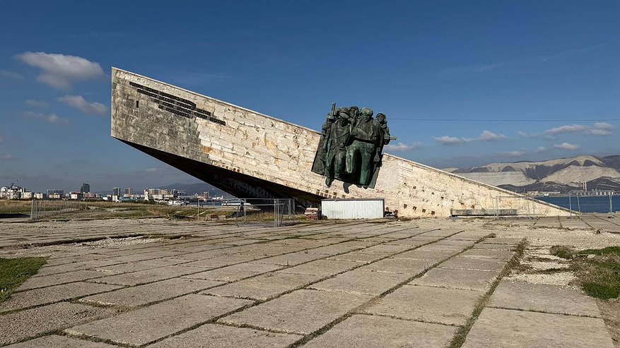 Главная картинка новости: Реставрация мемориала «Малая земля» в Новороссийске вышла на новый этап