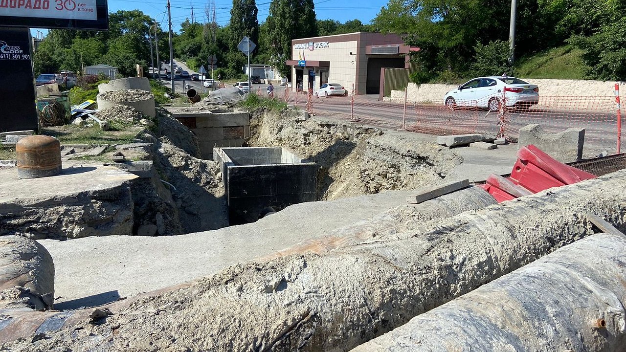 Главная картинка новости: В Новороссийске сократили потери воды на 8,3%: какие меры помогли стабилизировать водоснабжение