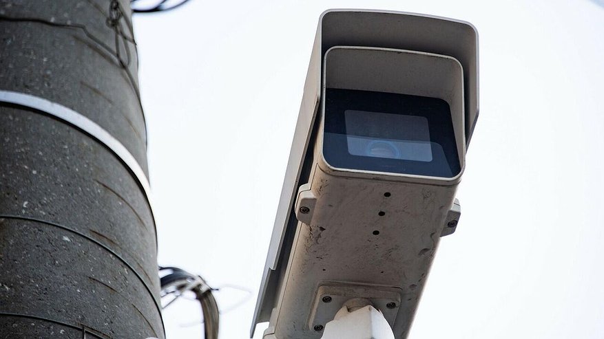 Главная картинка новости: Цифровой надзор на дорогах Новороссийска: умные камеры выявили тысячи нарушений за первую неделю