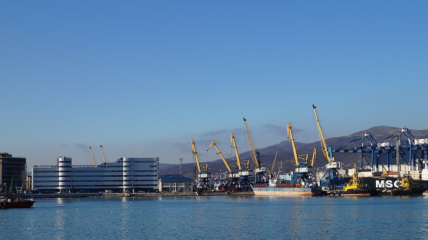 Главная картинка новости: Судовладелец возместил 14 млн рублей за разлив нефти в порту Новороссийска