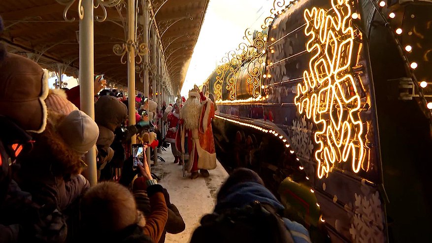 Главная картинка новости: Новороссийск останется без визита Деда Мороза: праздничный поезд исключил город из маршрута