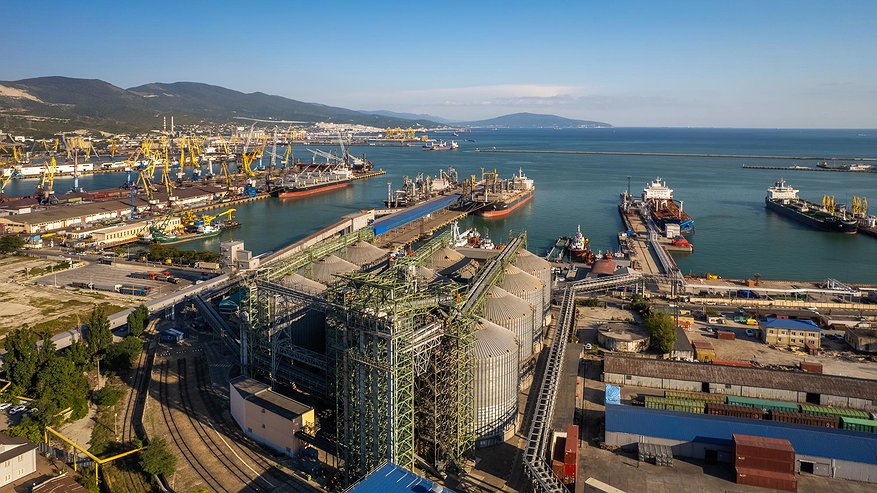 Главная картинка новости: ГК «Дело» инвестирует 3 млрд рублей в развитие зернового терминала в Новороссийске