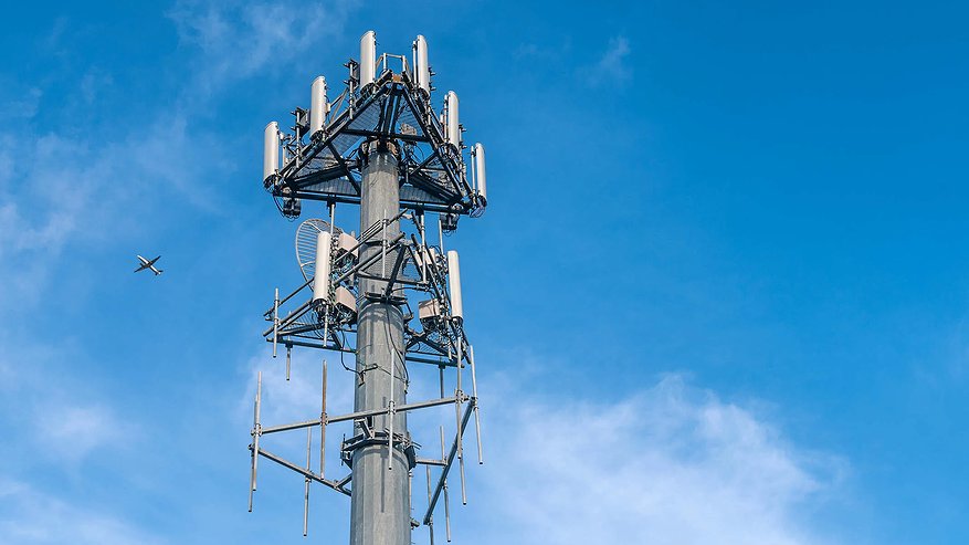 Главная картинка новости: Отключат ли интернет в России в 2025 году: стало известно, какие регионы ждут первые отключения