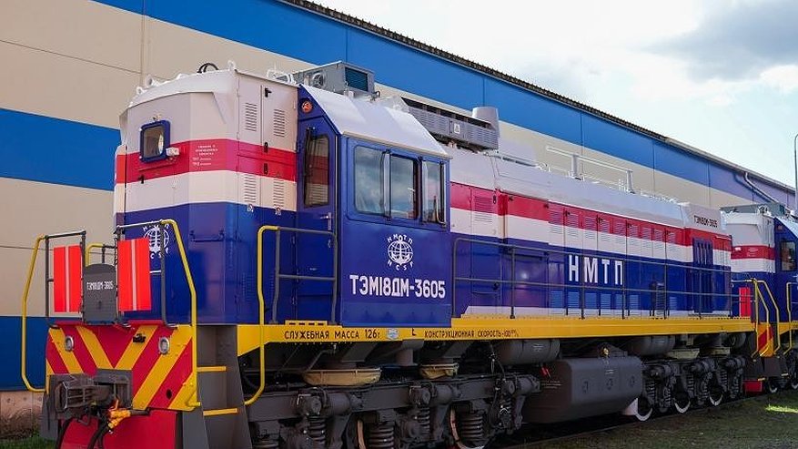 Главная картинка новости: Порт Новороссийска усилил логистику 12 новыми тепловозами российского производства