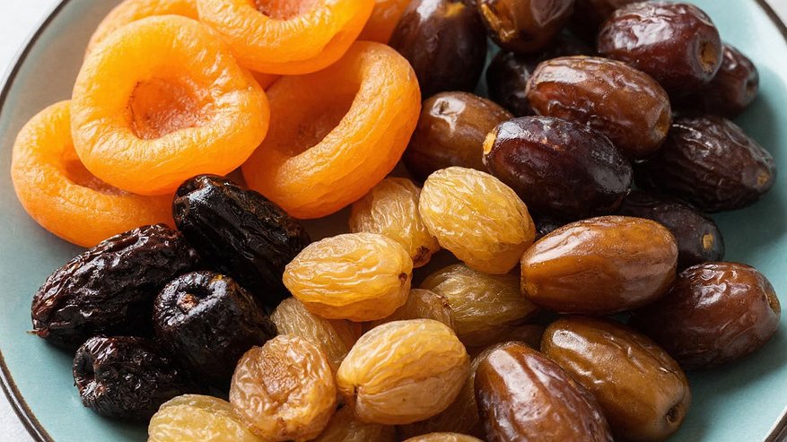 Главная картинка новости: Назван самый ценный сухофрукт – не курага и не изюм, а в два раза полезнее чернослива, стоит сущие копейки