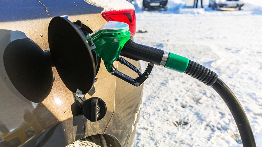 Главная картинка новости: «Бензиновые льготники»: в Госдуме предложили ввести скидки на топливо для россиян