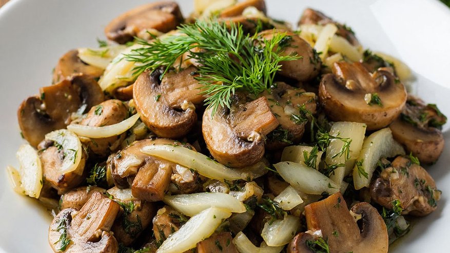 Главная картинка новости: Вы никогда не готовите шампиньоны правильно: главная ошибка, о которой молчат шеф-повара