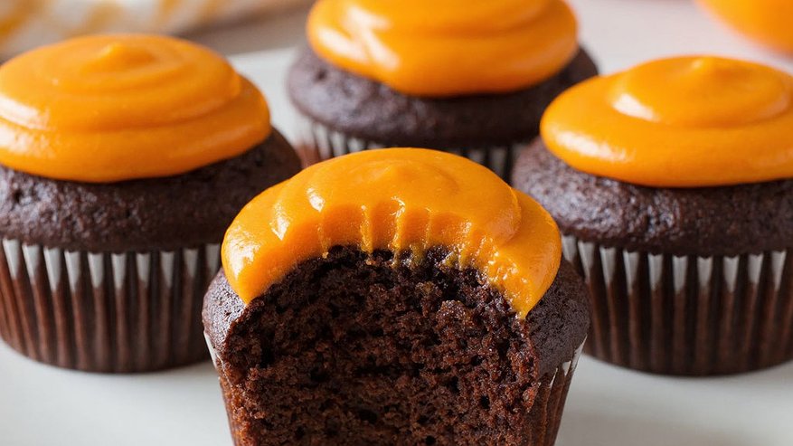 Главная картинка новости: Шоколадно-апельсиновые кексы – влажные, бархатные, с магическим ароматом горького шоколада и солнечного апельсина