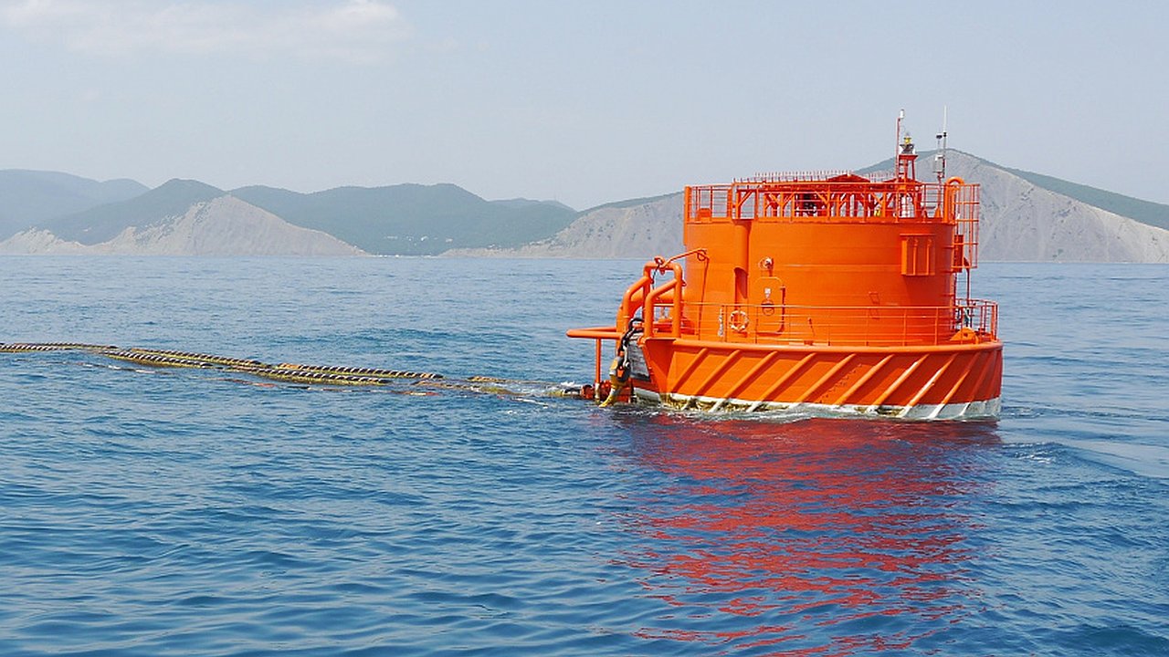 Главная картинка новости: Террористическая атака нанесла серьезный ущерб нефтетерминалу КТК в Новороссийске