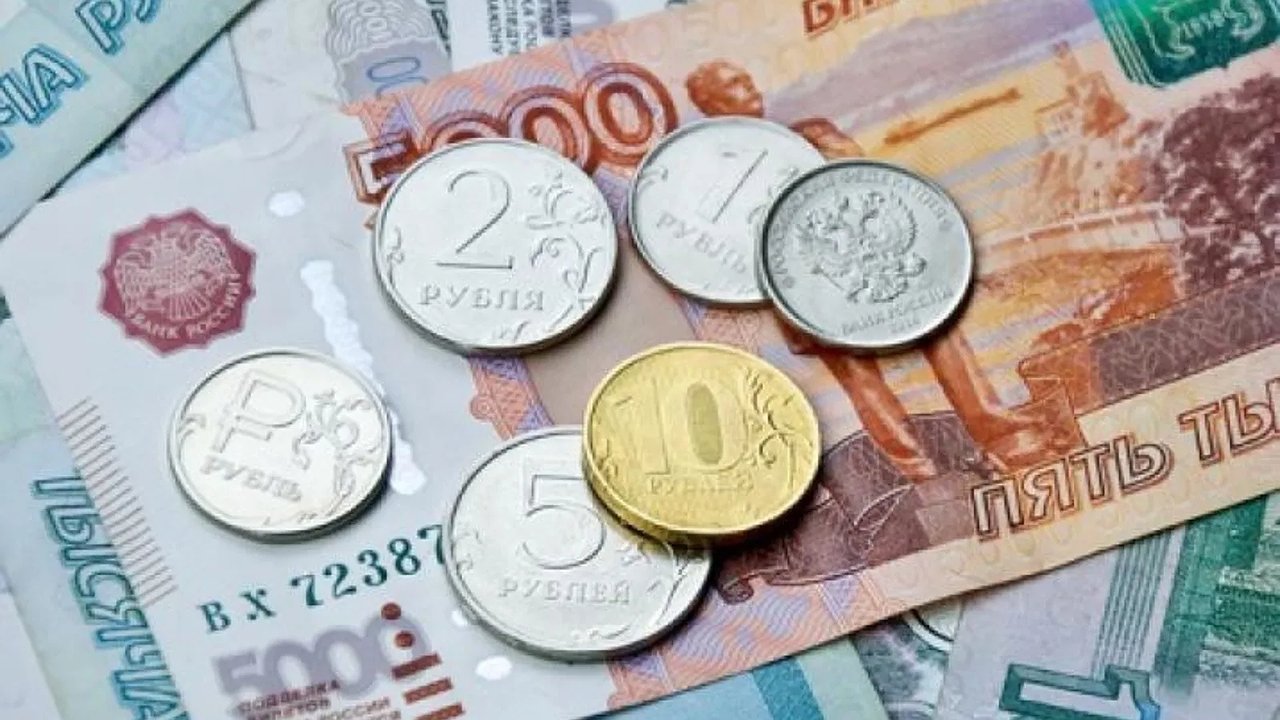 Главная картинка новости: Тревога для всех: банки готовят массовые блокировки счетов за личные переводы. Эксперт назвал опасную сумму