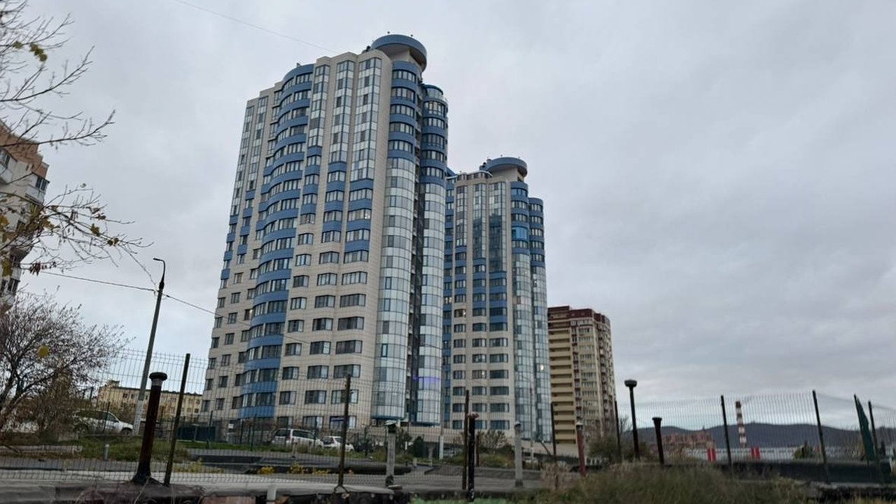 Главная картинка новости: Рынок новостроек Новороссийска ставит новый ценовой рекорд: 180 тысяч рублей за «квадрат»