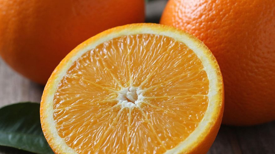 Главная картинка новости: Апельсины под запретом: врачи назвали неожиданную правду для диабетиков