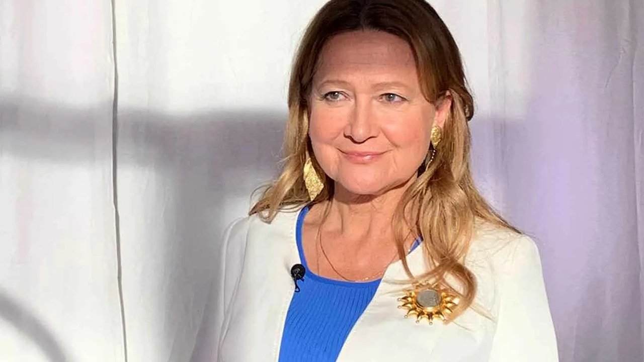 Главная картинка новости: Их ждёт мощный приток успеха и денег: Глоба назвала знаки, кому повезёт в финансах в декабре