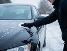 Разрушители лака: 5 самых опасных способов очистить машину ото льда, о которых все знают