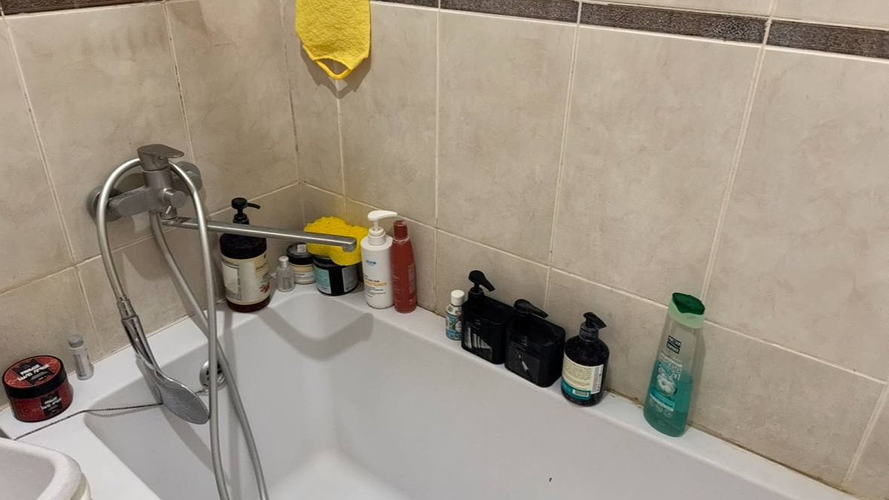 Главная картинка новости: Всего один стакан — и ваша ванна снова ослепительно белая: ни налёта, ни следов ржавчины