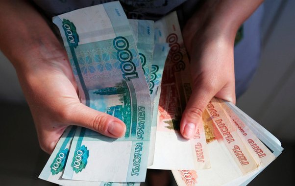 Кому в Краснодаре готовы платить от 160 до 200 тысяч рублей: январский рейтинг самых денежных вакансий