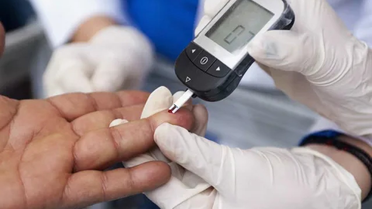 Главная картинка новости: Новосибирские учёные совершили прорыв в создании лекарств от диабета и ожирения