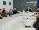Глава Новороссийска обсудил с дольщиками ЖК «Симфония» пути решения проблем на замороженной стройке