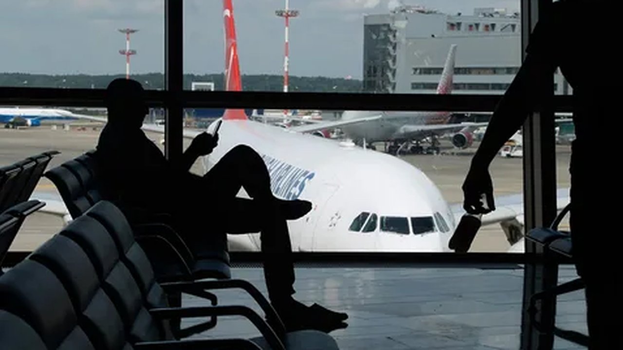 Главная картинка новости: С 1 марта в России начнут действовать новые правила авиаперевозок