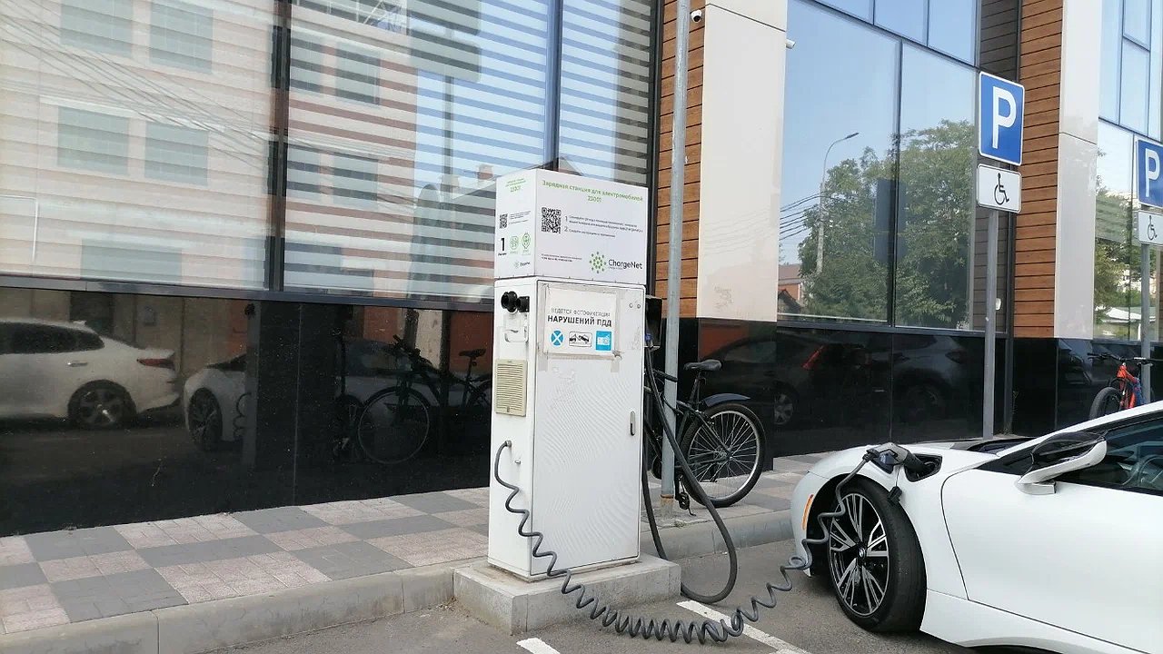 Главная картинка новости: В Краснодарском крае резко перестали покупать электромобили. Названа неожиданная причина спада