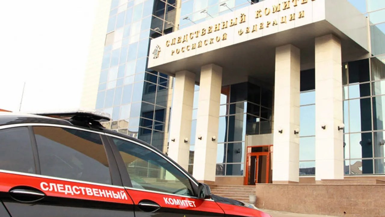 Главная картинка новости: В Краснодаре рухнула крыша автосервиса: четверо пострадали при взрыве газового баллона, началась проверка СКР