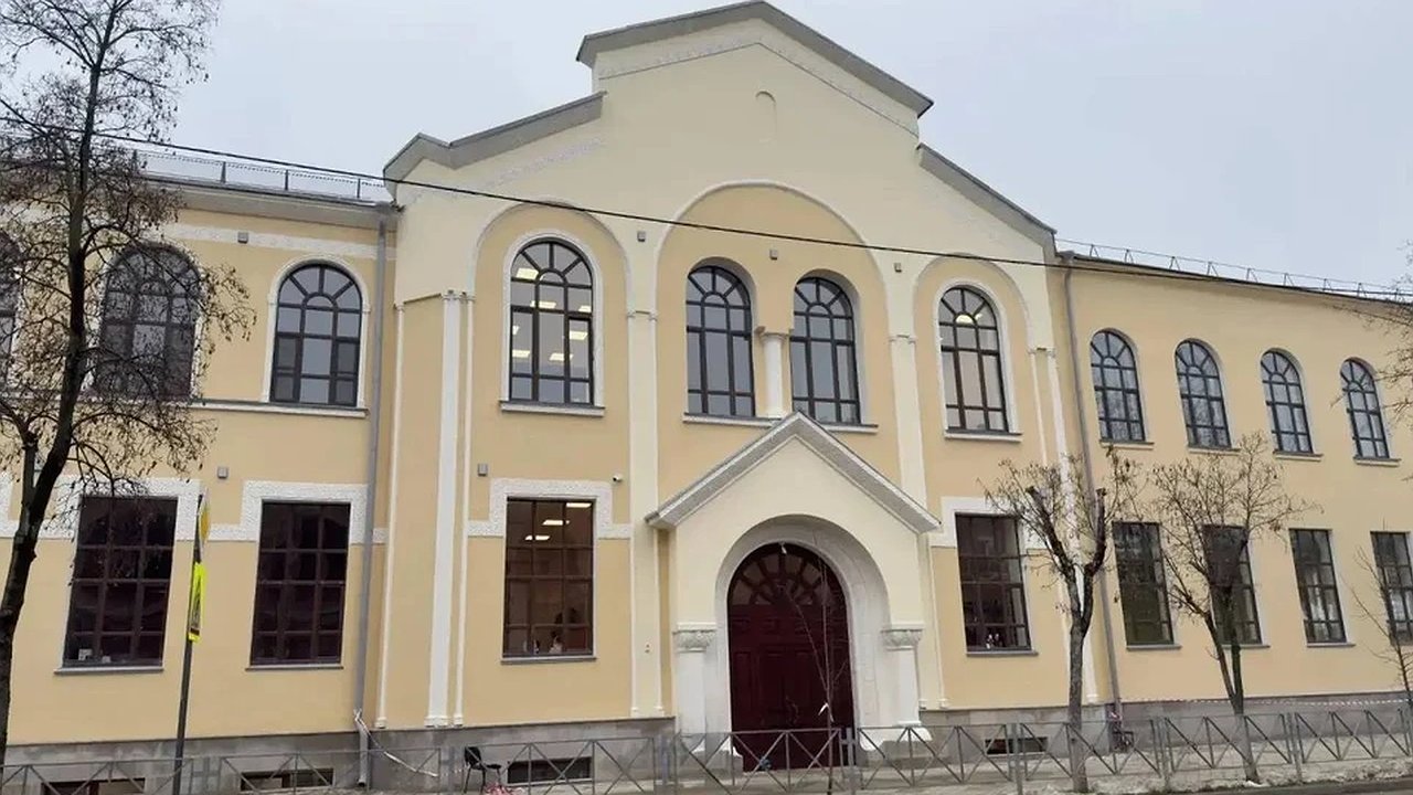 Главная картинка новости: В Краснодаре завершена масштабная реставрация исторической школы №8