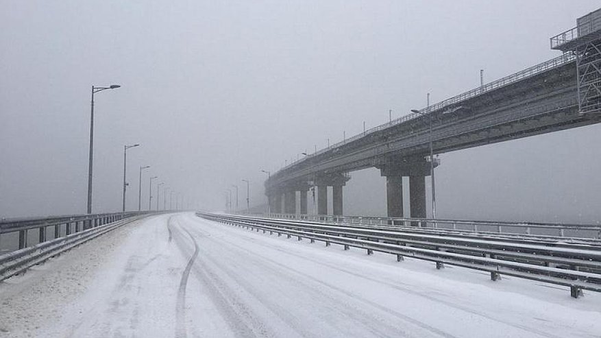 Главная картинка новости: Очередь из более чем 460 машин образовалась на подъездах к Крымскому мосту