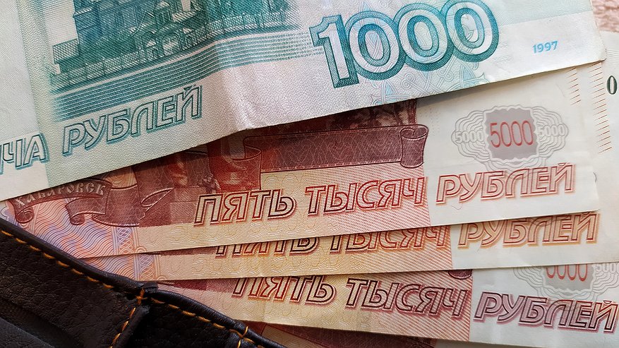 Главная картинка новости: Надбавку учителям на Кубани повысят на 5 тысяч рублей с 2026 года по инициативе губернатора