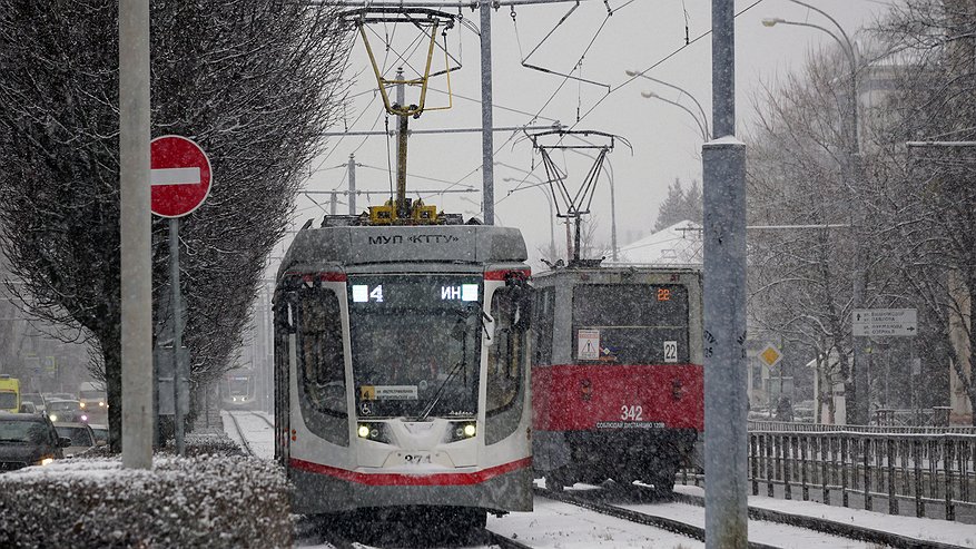 Главная картинка новости: Важно: как добраться домой после службы. Транспорт в Краснодаре будет ходить после полуночи 7 января