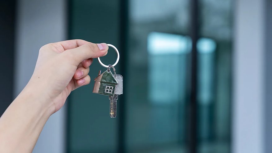 Главная картинка новости: Сочи передал 81 квартиру детям-сиротам в 2025 году: итоги работы опеки