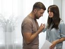 Эти 4 фразы рушат отношения: психологи о словах, после которых хочется уйти